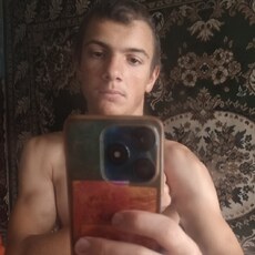 Фотография мужчины Толя, 18 лет из г. Чернигов