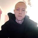 Максим, 18 лет