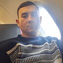 Илхамбек, 31 год