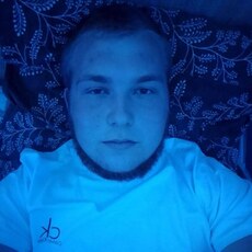 Фотография мужчины Валера, 19 лет из г. Шадринск