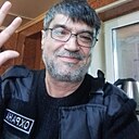 Володя, 64 года