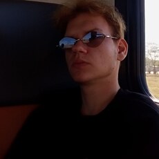 Фотография мужчины Никита, 21 год из г. Радужный (Ханты-Мансийский)