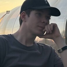 Фотография мужчины Артём, 18 лет из г. Москва