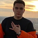 Денис, 21 год