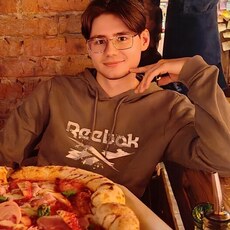 Фотография мужчины Ренат, 22 года из г. Хабаровск