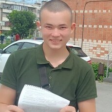 Фотография мужчины Максим, 19 лет из г. Челябинск