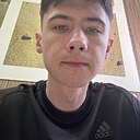 Максим, 22 года