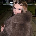 Карина, 18 лет