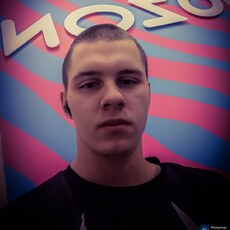 Фотография мужчины Алексей, 19 лет из г. Новосибирск