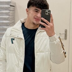 Фотография мужчины Muxamad, 21 год из г. Новосибирск