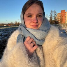 Фотография девушки Алиса, 18 лет из г. Санкт-Петербург