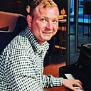 Михаил, 33 года