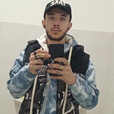 Фотография мужчины Bogdan, 21 год из г. Lugoj