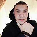 Максим, 23 года