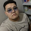 Султан, 19 лет