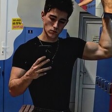 Фотография мужчины Евгений, 19 лет из г. Находка