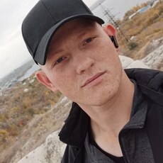 Фотография мужчины Андрей, 19 лет из г. Калининград