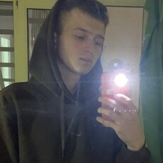 Фотография мужчины Артем, 23 года из г. Санкт-Петербург