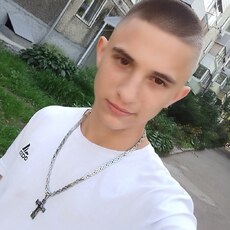 Фотография мужчины Саша, 19 лет из г. Донецк (Ростовская Обл.)