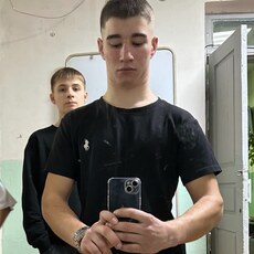 Фотография мужчины Денис, 18 лет из г. Миллерово