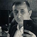 Овик Карапетян, 41 год