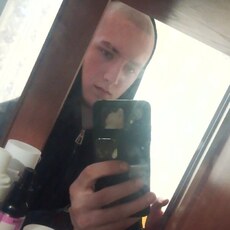 Фотография мужчины Данила, 18 лет из г. Киров