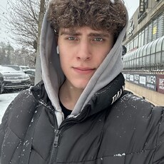 Фотография мужчины Polad, 21 год из г. Омск