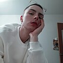 Максим, 23 года