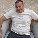 Максим, 44 года