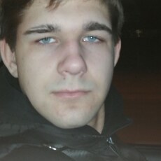 Фотография мужчины Илюша, 21 год из г. Тольятти