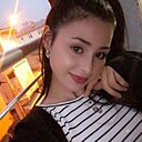 Зэйнэп, 22 года