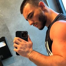 Фотография мужчины Parvin, 21 год из г. Санкт-Петербург