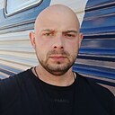 Лев, 33 года