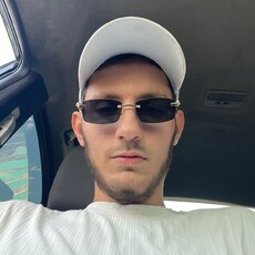 Фотография мужчины Юрий, 20 лет из г. Армавир