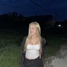 Фотография девушки Виолетта, 18 лет из г. Серпухов