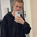 Максим, 21 год