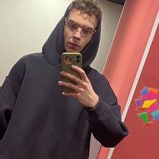 Фотография мужчины Ваня, 21 год из г. Санкт-Петербург