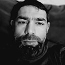 Елсевер, 32 года