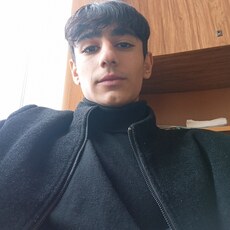 Фотография мужчины Yann, 18 лет из г. Ереван