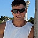 Роман, 33 года