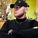 Михаил, 32 года