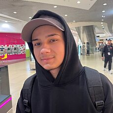 Фотография мужчины Мухаммад, 20 лет из г. Новосибирск