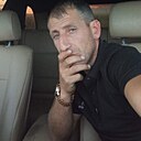 А В, 37 лет