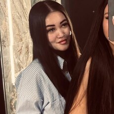 Фотография девушки Виктория, 20 лет из г. Энгельс
