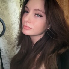 Фотография девушки Алина, 19 лет из г. Брянск