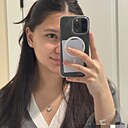 Нигора, 24 года