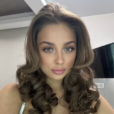 Алиса, 18 из г. Омск.