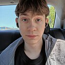 Илья, 22 года