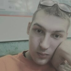 Фотография мужчины Дмитрий, 22 года из г. Губкин