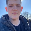 Максим, 23 года